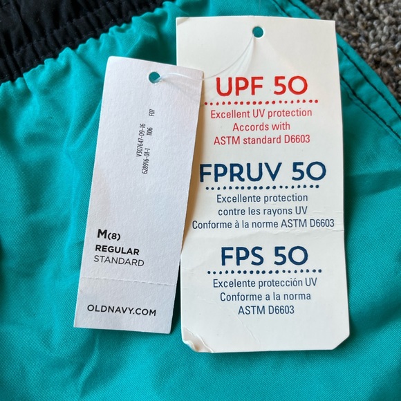 Brand New Boys Swim Trunks - Picture 3 of 5